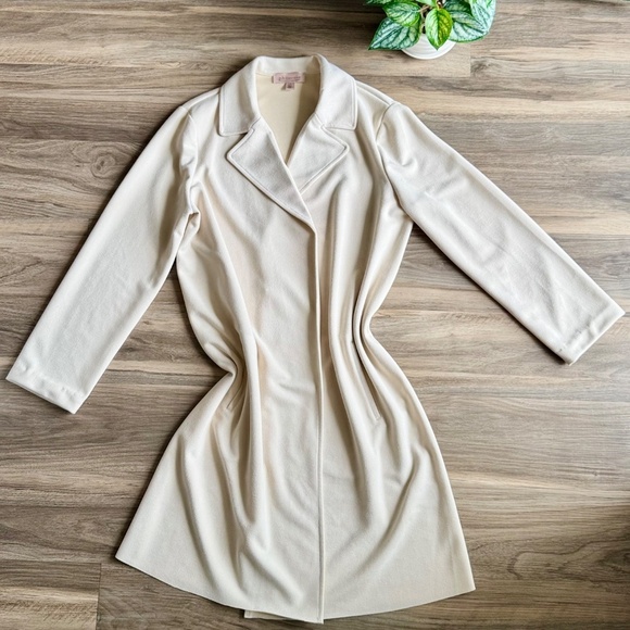 Philosophy Ivory Faux Leather Notch Lapel Collar Longline Coat – Size L - Picture 13 of 14